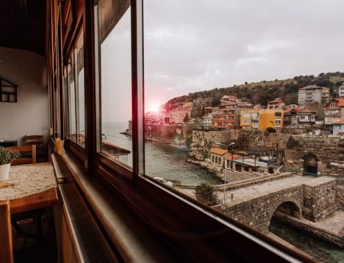 Amasra’da Kışın: Karadeniz’in Fırtına Mevsiminde Kaleiçi